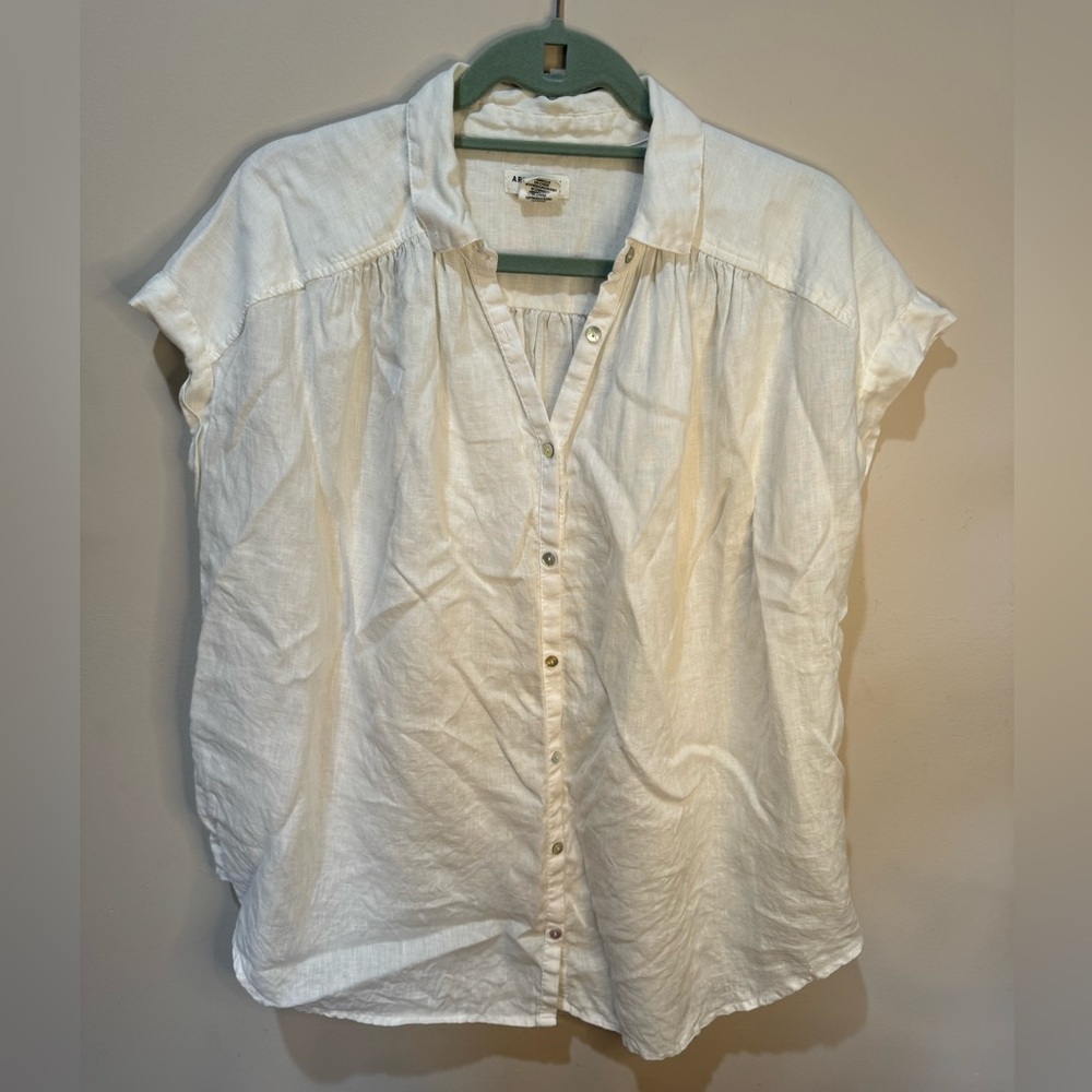 Artisan Ny Cream Button-Down Short Sleeve Linen Shirt